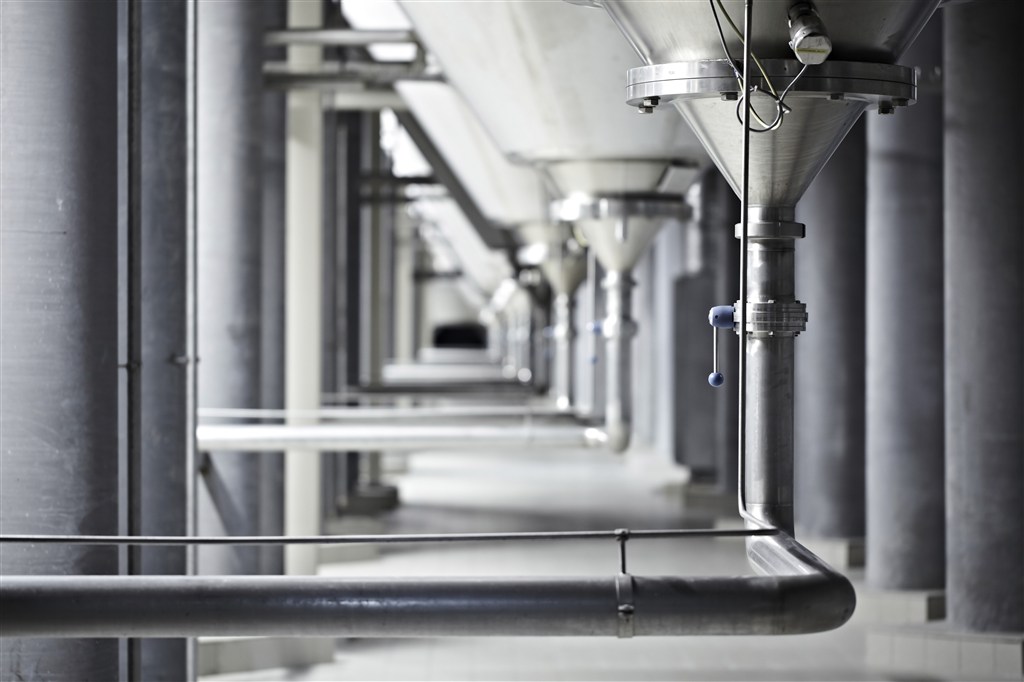 管道工业科技 镜头下的钢铁脉络与时代印记